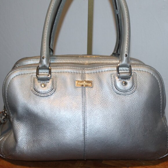 $348 Cole Haan Metallic Silver Pebbled Leather Triple Zip Satchel Tote Bag - Picture 1 of 11